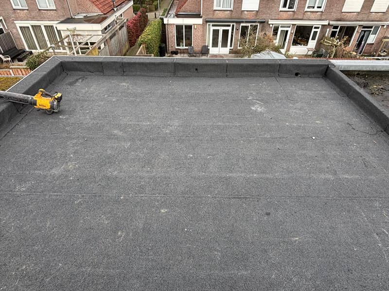 Eindresultaat van een vernieuwd plat dak